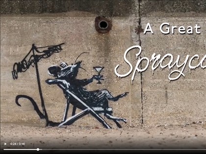 英國海濱一系列神秘塗鴉吸引民眾朝聖 班克西證實都是他畫的[影]