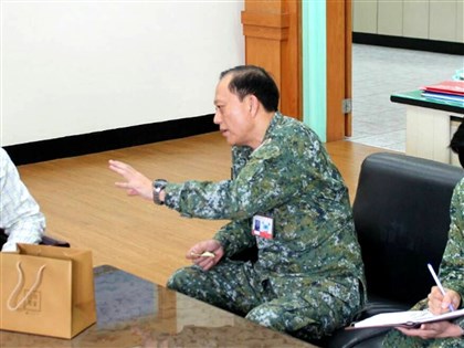 傳副參謀總長超帶7條香菸 國防部：將調查釐清