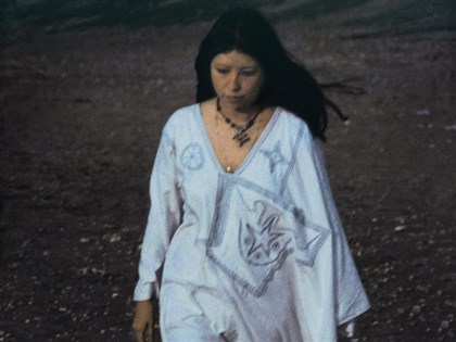 45年前的浪漫海灘 謝春德為三毛留下夢幻身影