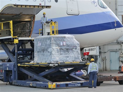 郭台銘：7、8日BNT疫苗到貨 估160萬至180萬劑