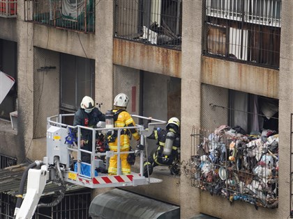 高雄城中城9樓住戶逃生驚魂 停電後才警覺火災搭電梯很危險