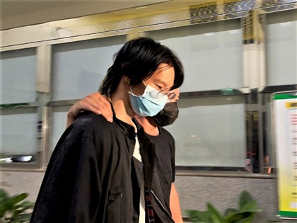 網紅小玉製換臉謎片交不出50萬保釋金 檢方改30萬交保