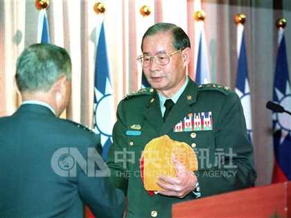 從軍訓教官到一級上將 湯曜明軍旅生涯屢創第一