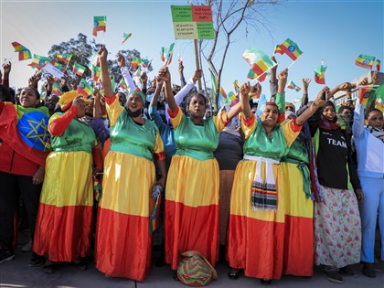 衣索比亞叛軍威脅進攻首都 萬人集會力挺總理