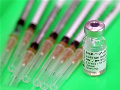 暖暖中學450生已接種2劑BNT 基隆衛生局：有通知延後施打