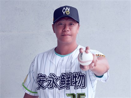 倪福德加入業餘安永鮮物棒球隊 任投手教練