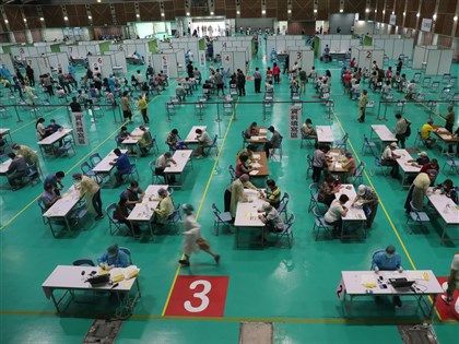 COVID-19疫苗第3劑不限廠牌 最快111年元旦後開打