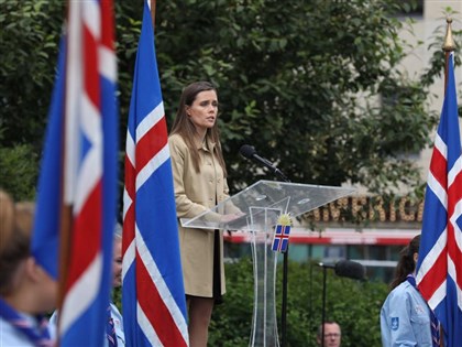冰島執政聯盟達協議續共同執政 總理不換人