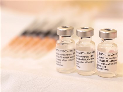 2劑疫苗難防Omicron 英研究：第3劑打BNT防護力升至7成