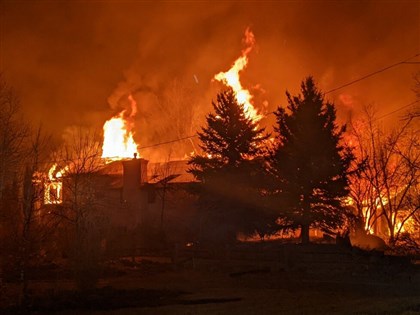 野火吞噬逾500民宅 美國科羅拉多州進緊急狀態