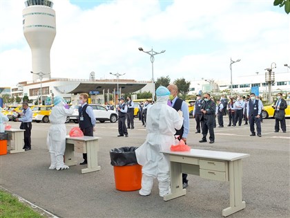 桃機防疫計程車司機篩檢完成 擴大採檢清潔員所屬團隊