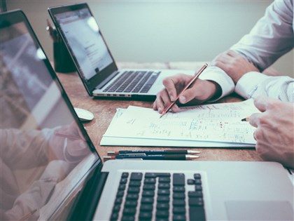 和泰產調整防疫保單  隔離補償金擬腰斬到3至5萬元