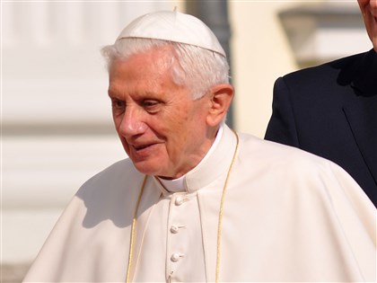前教宗本篤承認 在教會性侵案調查提供錯誤資訊