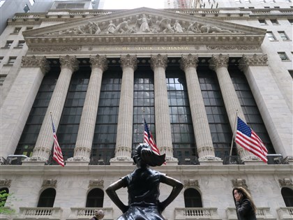 企業季報安撫通膨疑慮 美股收高