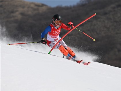 冬奧曲道賽初體驗有驚無險 李玟儀暫列第58