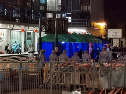 香港再添986例確診  政府專家建議封城