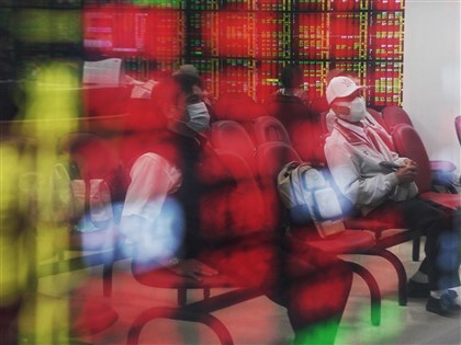 台積電甩尾台股終場險守18300點 本週強彈636點