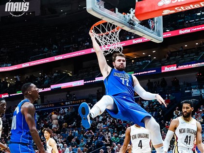 唐西奇狂轟49分 獨行俠擒鵜鶘獲2連勝[影]