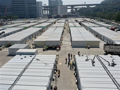 香港日增確診再破3萬  北京援建首間方艙醫院啟用