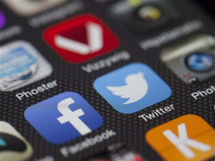 反制社群平台 俄羅斯封鎖臉書推特