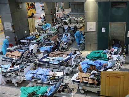 香港新增2.9萬例 官員改口：未見疫情開始下降