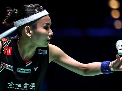 戴資穎直落二擊敗去年冠軍奧原希望 挺進全英賽4強[影]