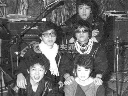 丘丘合唱團前團長邱晨72歲逝世 就在今夜搖滾旋風當年席捲全台