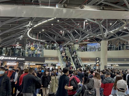 高鐵台南左營停擺  總統指示安排接駁、盡速搶修