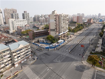 上海浦西封控 外灘及南京路步行街空無一人
