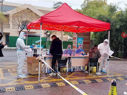 中國新增近萬本土病例 上海占三分之二