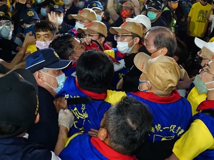 張安樂率人接大甲媽鑾轎爆衝突 警方將傳喚說明