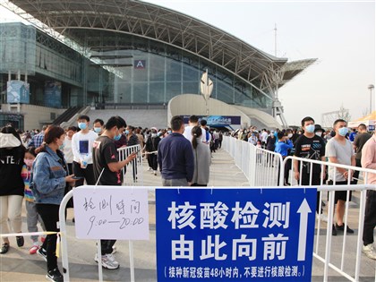 中國動態清零失靈  最新通報激增病例逾2.6萬例