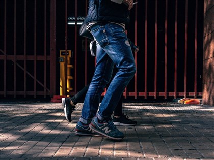 在台港人追求身分認同 梁啟智：2019後新現象