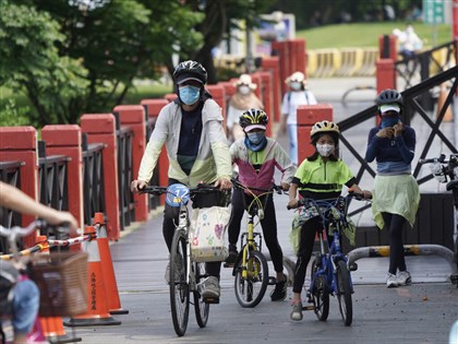 未來一週偏熱 2波東北風影響北部高溫降5度