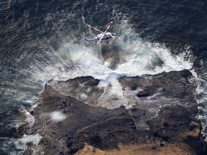 北海道船難10人死亡 16人生死未卜