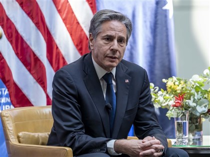 美國務卿與防長抵達基輔 烏克蘭盼獲得重型武器援助