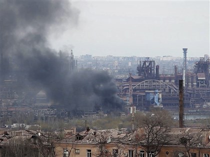 俄軍大砲飛機襲擊馬立波亞速鋼鐵廠 企圖運步兵增強攻勢