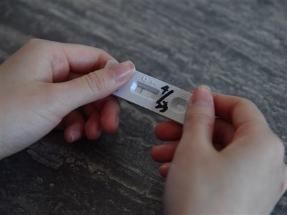 員工爆料被公司要求別快篩 高市府:若屬實將開罰