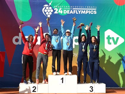 林家文、何秋美聯手 聽奧網球女雙衛冕金牌