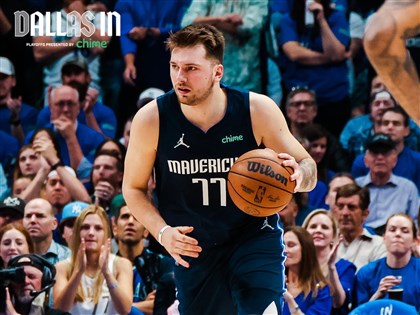 NBA獨行俠擊敗太陽  晉級西區冠軍賽[影]