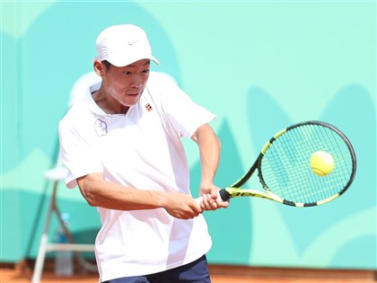 曾俊欣3盤淘汰阿根廷好手  帕馬挑戰賽挺進8強