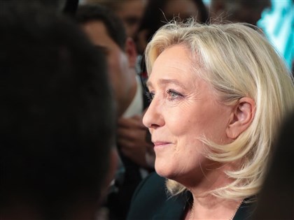 法國會選舉極右席次翻10倍 瑪琳雷朋漂亮一仗