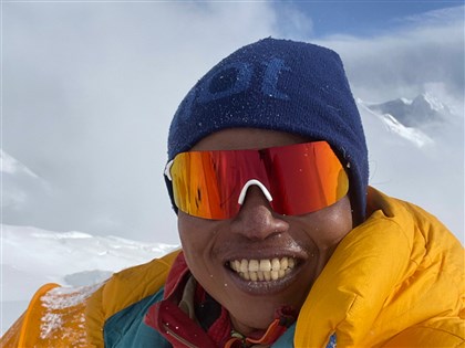 8000公尺山上3度斷片 呂忠翰驚險完成攀干城章嘉峰