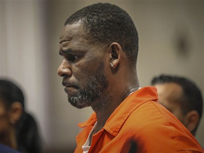 美國R&B天王勞凱利性侵害 被判30年徒刑