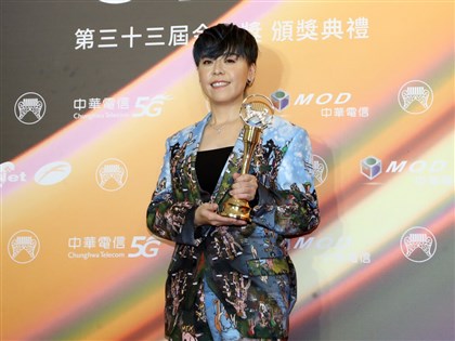 第33屆金曲獎最佳台語女歌手獎 江惠儀獲獎