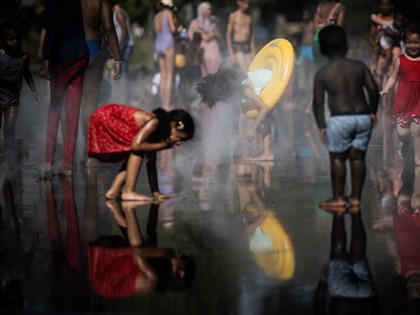 法國熱浪高溫創紀錄 多起野火肆虐動物園急撤