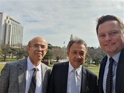 維吾爾族代表律師赴阿根廷 控告中國種族滅絕違反人道