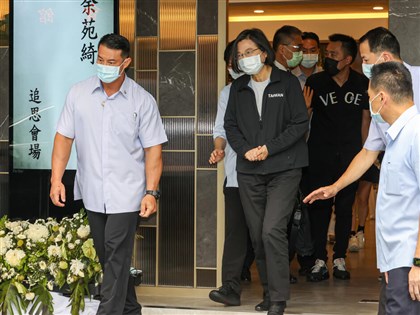 余苑綺癌逝  蔡總統、賴副總統赴靈堂弔唁[影]