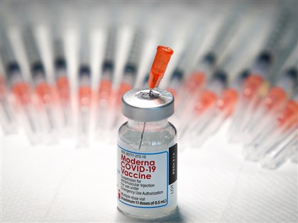 莫德納次世代疫苗獲EUA 18歲以上追加劑須隔3個月