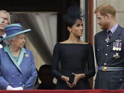 哈利脫離王室安德魯被控性侵 伊麗莎白女王多次捲入風波